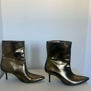 Zara gold metallic booties in a size 38.